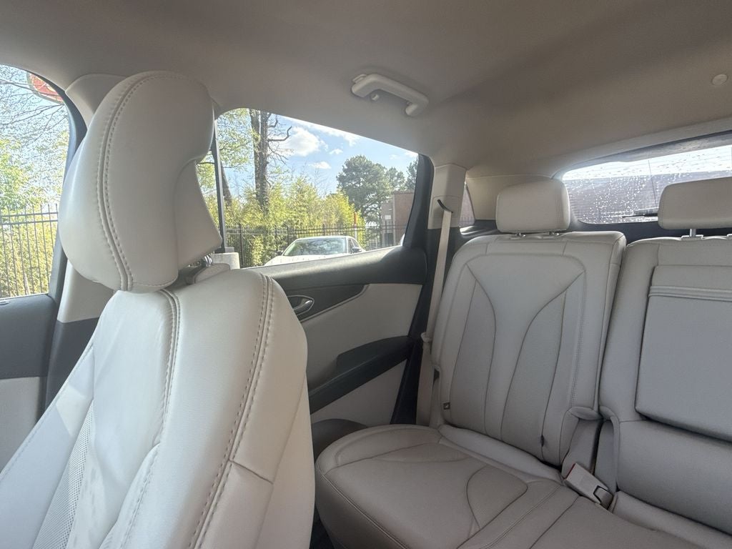 2019 Lincoln Nautilus Select