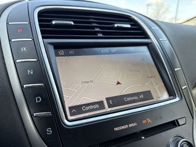 2019 Lincoln Nautilus Select