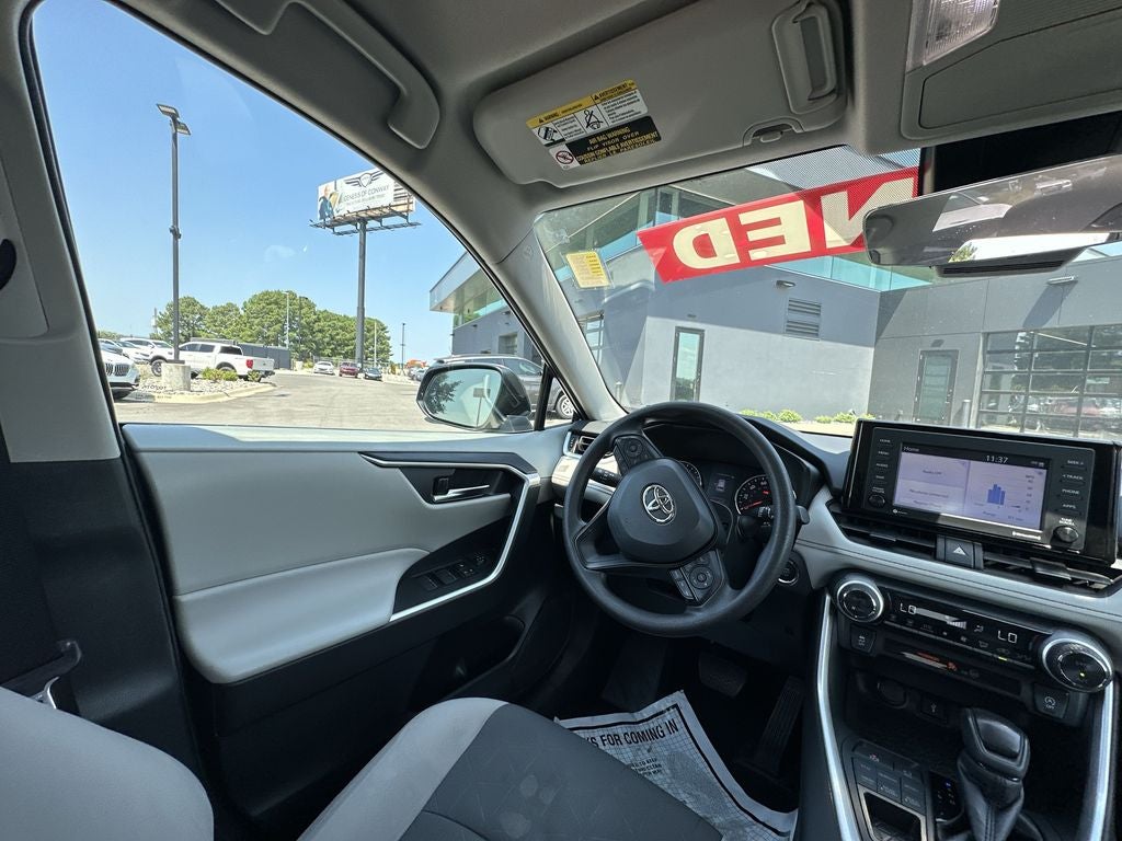 2022 Toyota RAV4 XLE