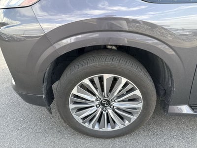 2025 INFINITI QX80 LUXE