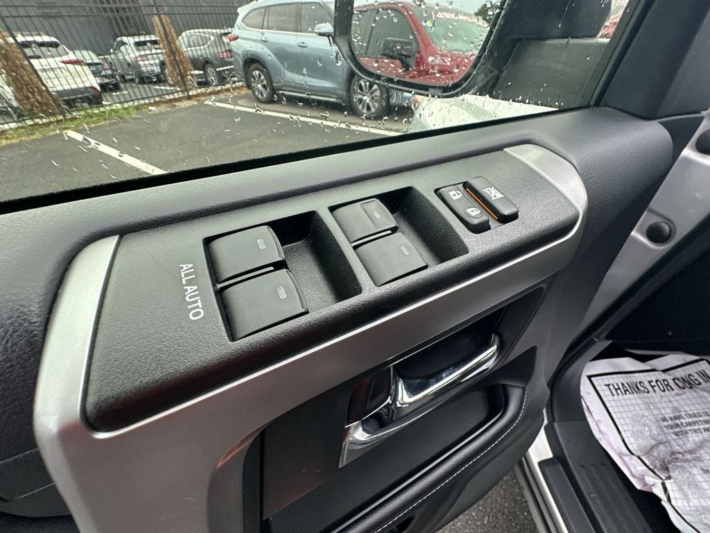 2024 Toyota 4Runner SR5