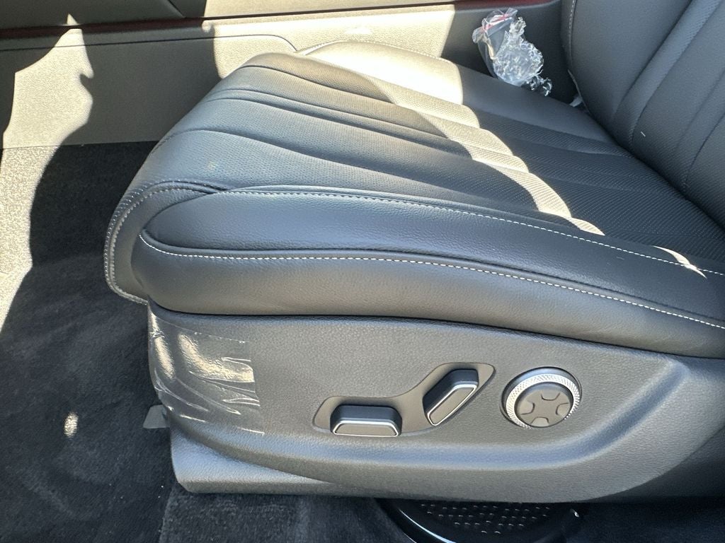 2025 Genesis GV80 2.5T