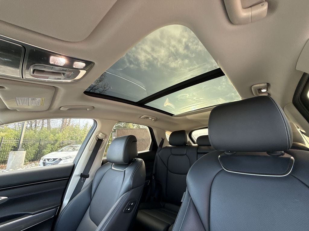 2023 Genesis GV70 2.5T Select