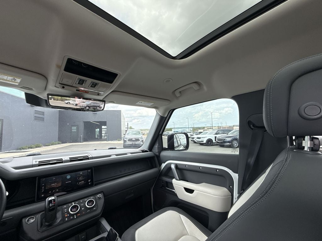 2024 Land Rover Defender 110 X-Dynamic SE