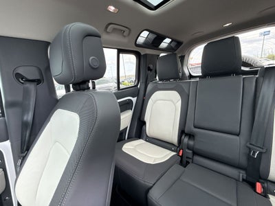 2024 Land Rover Defender 110 X-Dynamic SE