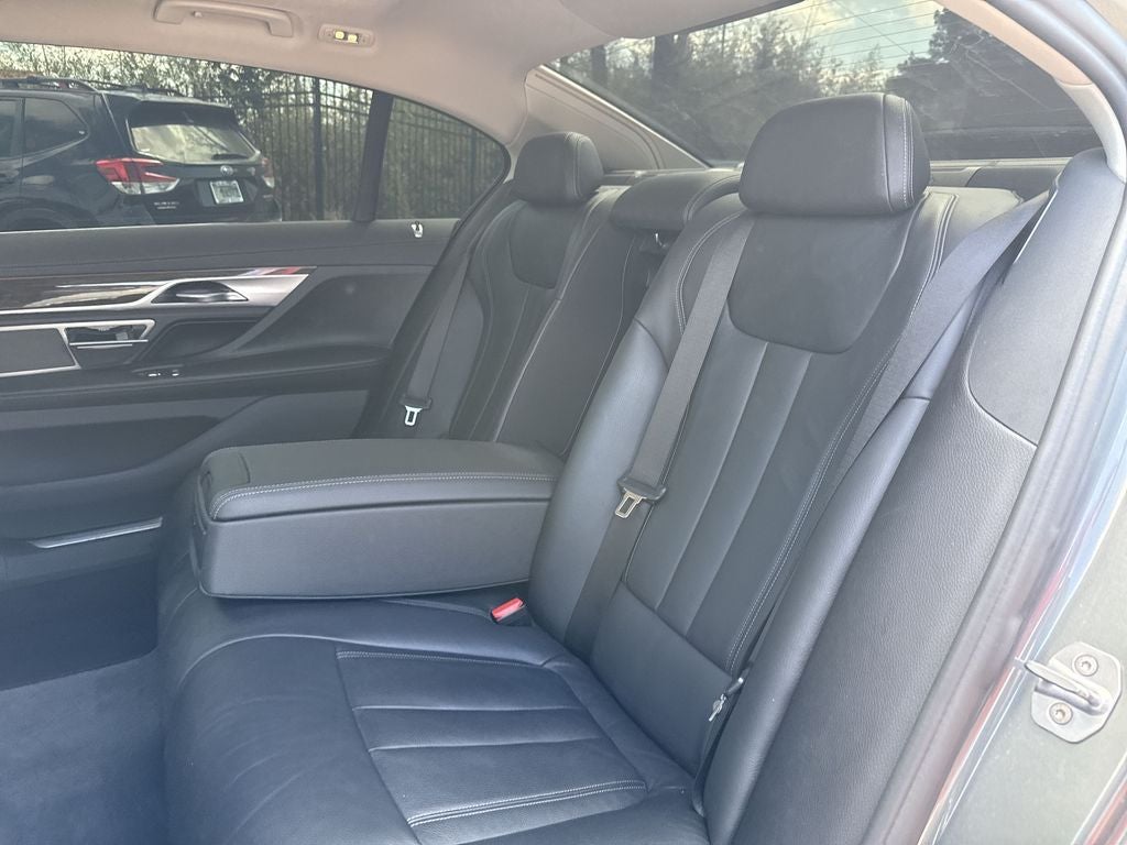 2019 BMW 7 Series 740i