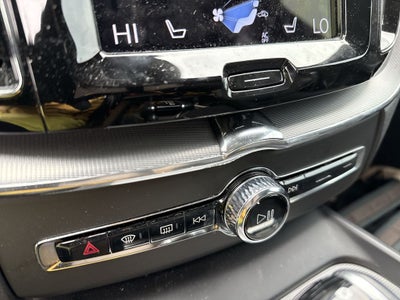 2021 Volvo XC60 T5 R-Design